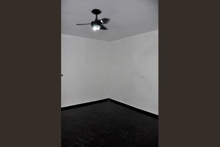 Casa para alugar com 80m², 1 quarto e sem vaga Casa para alugar com 80m², 1 quarto e sem vagaDetalhe - Quarto com Suíte