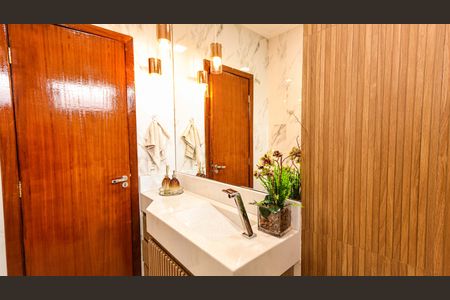 Casa à venda com 200m², 4 quartos e 2 vagasBanheiro Social