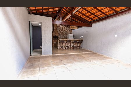 Casa à venda com 200m², 4 quartos e 2 vagasGaragem