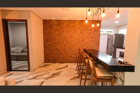 Casa à venda com 200m², 4 quartos e 2 vagasSala/Cozinha
