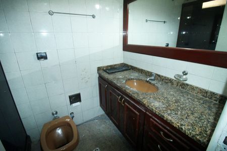 Apartamento à venda com 70m², 2 quartos e sem vagaBanheiro