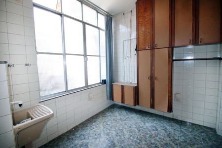 Apartamento à venda com 70m², 2 quartos e sem vagaÁrea de Serviço