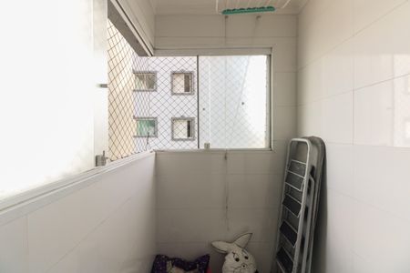 Apartamento à venda com 64m², 3 quartos e 1 vagaÁrea de Serviço 