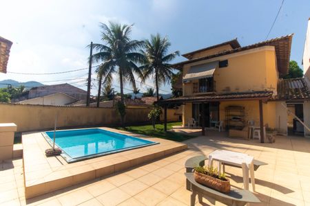 Casa para alugar com 250m², 3 quartos e 2 vagasÁrea externa