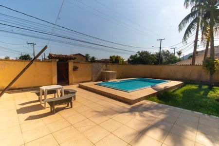 Casa para alugar com 250m², 3 quartos e 2 vagasÁrea externa