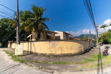 Casa para alugar com 250m², 3 quartos e 2 vagasFachada