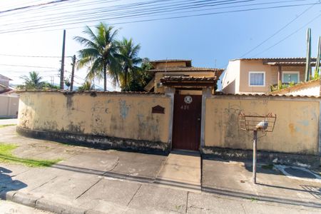 Casa para alugar com 250m², 3 quartos e 2 vagasFachada