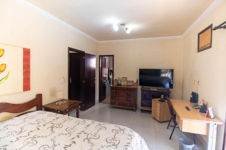 Casa para alugar com 250m², 3 quartos e 2 vagasSuíte 2