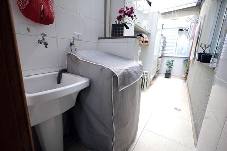 Apartamento à venda com 72m², 2 quartos e 1 vaga Apartamento à venda com 72m², 2 quartos e 1 vagaÁrea de Serviço