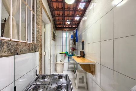 Casa para alugar com 72m², 2 quartos e 1 vagaÁrea de Serviço