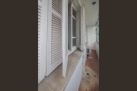 varanda de apartamento à venda com 1 quarto, 44m² em Santana, Porto Alegre