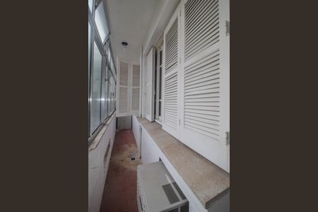 varanda de apartamento à venda com 1 quarto, 44m² em Santana, Porto Alegre