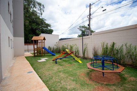 Apartamento para alugar com 41m², 2 quartos e 1 vaga Apartamento para alugar com 41m², 2 quartos e 1 vagaÁrea comum - Playground