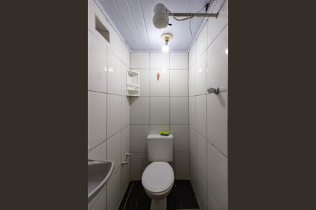 Banheiro de casa para alugar com 1 quarto, 35m² em Taboão, Guarulhos