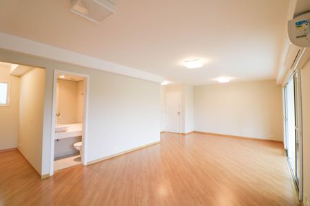 Apartamento para alugar com 111m², 2 quartos e 2 vagas Apartamento para alugar com 111m², 2 quartos e 2 vagasSala