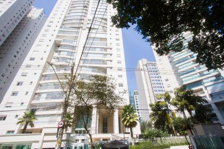 Apartamento para alugar com 111m², 2 quartos e 2 vagas