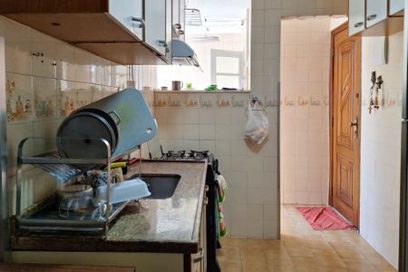 Apartamento à venda com 72m², 2 quartos e sem vagaCozinha