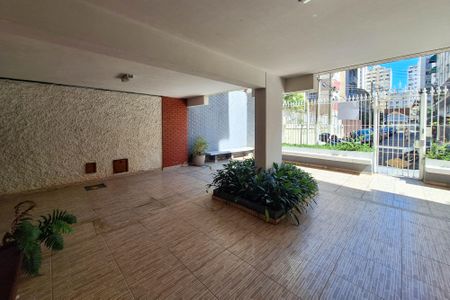 Apartamento à venda com 72m², 2 quartos e sem vagaÁrea comum