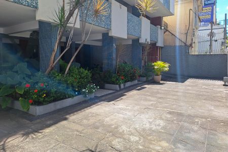 Apartamento à venda com 72m², 2 quartos e sem vagaÁrea comum