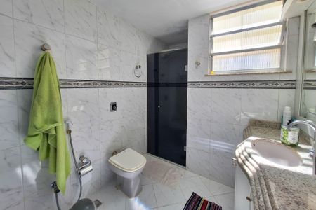 Apartamento à venda com 72m², 2 quartos e sem vagaBanheiro