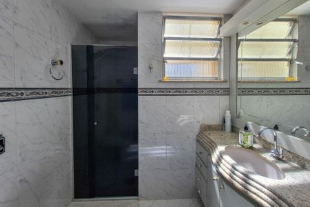 Apartamento à venda com 72m², 2 quartos e sem vagaBanheiro