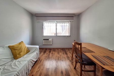 Apartamento à venda com 72m², 2 quartos e sem vagaSala
