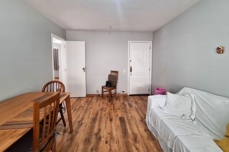 Apartamento à venda com 72m², 2 quartos e sem vagaSala