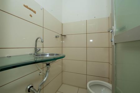 Apartamento à venda com 70m², 3 quartos e 1 vaga Apartamento à venda com 70m², 3 quartos e 1 vagaBANHEIRO DE EMPREGADA