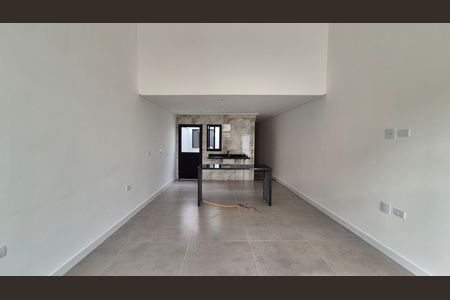 Casa à venda com 105m², 3 quartos e 4 vagas