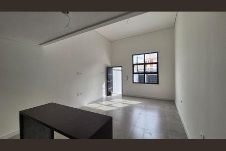 Casa à venda com 105m², 3 quartos e 4 vagas