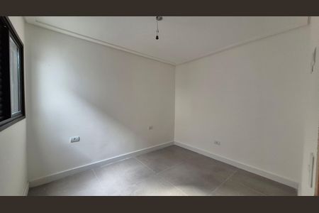 Casa à venda com 105m², 3 quartos e 4 vagas