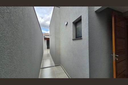 Casa à venda com 105m², 3 quartos e 4 vagas