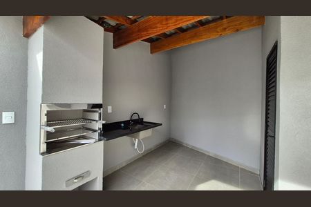Casa à venda com 105m², 3 quartos e 4 vagas