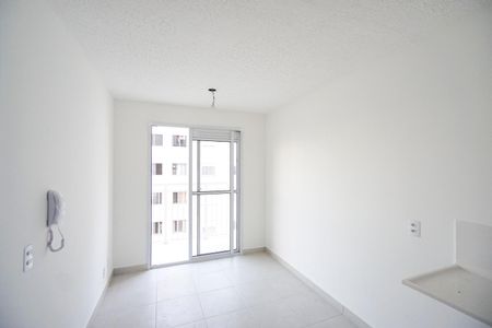 Sala de apartamento para alugar com 1 quarto, 28m² em Guaiauna, São Paulo