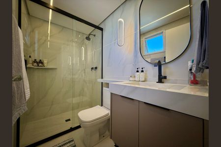 Apartamento à venda com 69m², 2 quartos e 1 vagaBanheiro Suíte 