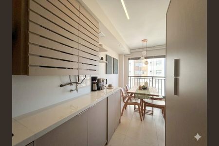 Apartamento à venda com 69m², 2 quartos e 1 vagaÁrea de Serviço