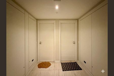 Apartamento à venda com 69m², 2 quartos e 1 vagaHall Apartamento 
