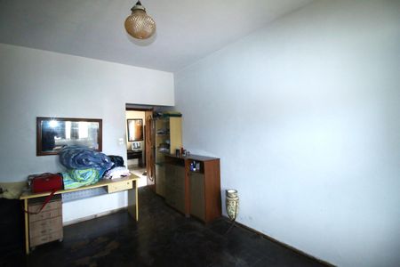 Casa à venda com 230m², 4 quartos e 3 vagasQuarto 2 - Suíte