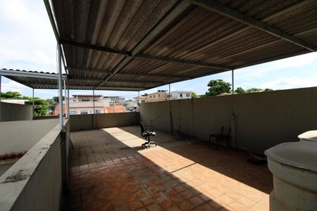 Casa à venda com 230m², 4 quartos e 3 vagasTerraço