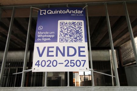 Casa à venda com 230m², 4 quartos e 3 vagasCódigo