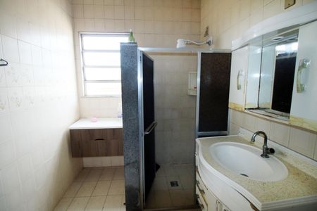 Casa à venda com 230m², 4 quartos e 3 vagasBanheiro Social