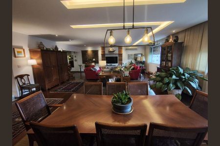 Apartamento à venda com 4 quartos, 296m² em Icaraí, Niterói