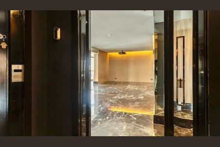 Apartamento à venda com 2 quartos, 227m² em Moema, São Paulo