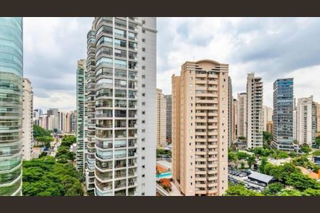 Apartamento à venda com 227m², 2 quartos e 4 vagas