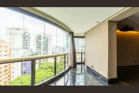 Apartamento à venda com 227m², 2 quartos e 4 vagas