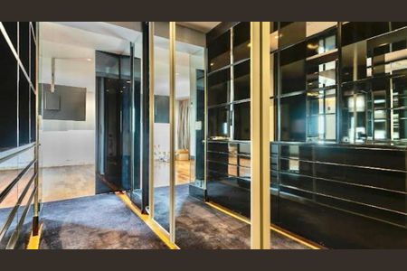 Apartamento à venda com 227m², 2 quartos e 4 vagas