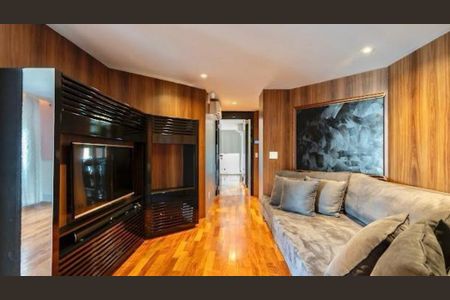 Apartamento à venda com 2 quartos, 227m² em Moema, São Paulo