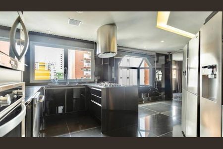 Apartamento à venda com 227m², 2 quartos e 4 vagas