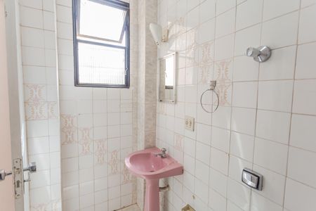 Apartamento para alugar com 110m², 3 quartos e 1 vaga Apartamento para alugar com 110m², 3 quartos e 1 vagaBanheiro da Suíte