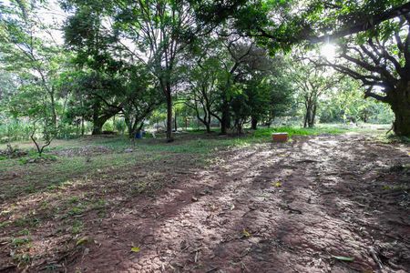 Casa para alugar com 7700m², 2 quartos e 8 vagas Casa para alugar com 7700m², 2 quartos e 8 vagasQuintal